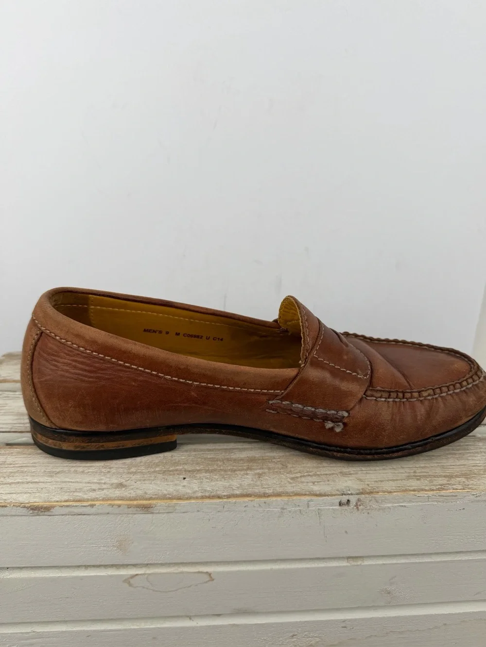 Cole Haan brown leather penny loafers traditional moccasin stitching Sz 9M